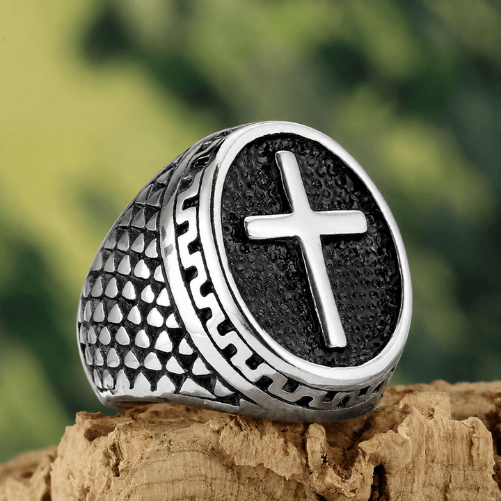 Christianartworkshop Ovaler Siegelring mit erhabenem Kreuz und strukturierter Seite: Zeitloses Symbol unerschütterlichen, heiligen Glaubens - Silber - US 13 - image 9