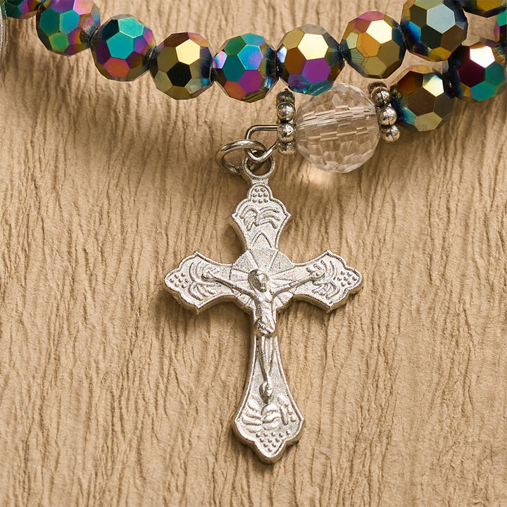 Christianartworkshop Armband mit facettierter Perlenmedaille und Kruzifix der Jungfrau Maria: Personalisiertes Symbol unerschütterlichen Glaubens an den Himmel - image 4