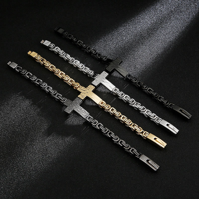 Christianartworkshop Armband mit gehämmertem, flachem Kreuz: Personalisiertes Symbol unerschütterlichen Glaubens an den Himmel - image 1