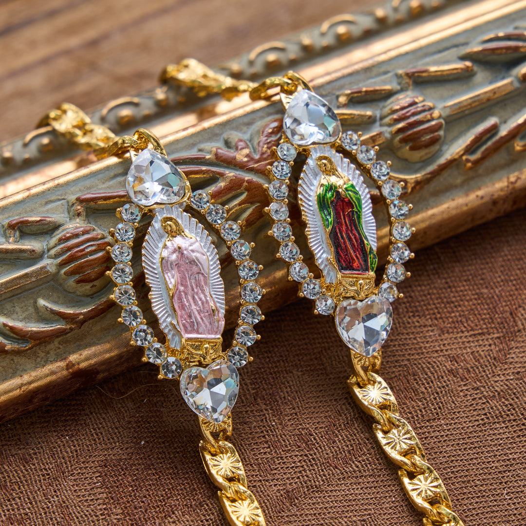 Christianartworkshop Herzförmiges Armband mit Kristallrahmen und ovalem Anhänger „Unsere Liebe Frau von Guadalupe“: Personalisiertes Symbol unerschütterlichen himmlischen Glaubens - image 0