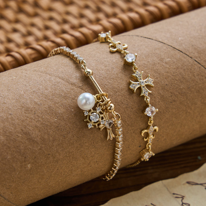Christianartworkshop Armband mit Fleur-de-Lis-Kreuzanhänger: Personalisiertes Symbol des sanften himmlischen Friedens - image 0