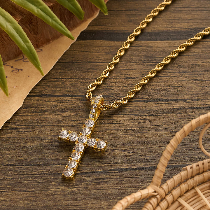 Christianartworkshop Halskette mit glatt gedrehter Kette und vollständig mit Steinen besetztem Kreuz: Zeitloses Symbol sanfter himmlischer Fürsorge - image 3