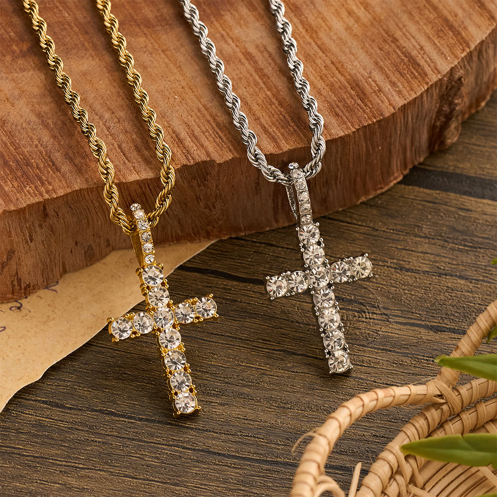 Christianartworkshop Halskette mit glatt gedrehter Kette und vollständig mit Steinen besetztem Kreuz: Zeitloses Symbol sanfter himmlischer Fürsorge - image 1