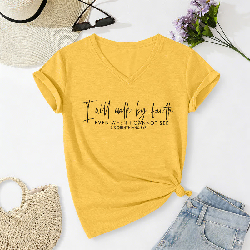 Christianartworkshop Ich werde im Glauben wandeln – Zweifarbiger Bibelvers-Print, lässiges V-Ausschnitt-T-Shirt - Gelb - 2XL - image 0