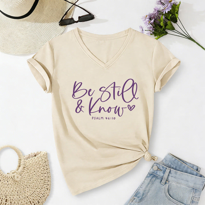 Christianartworkshop Sei still und erkenne fließendes Herz – Psalm 46,10 – Lässiges V-Ausschnitt-T-Shirt - Beige - 2XL - image 2