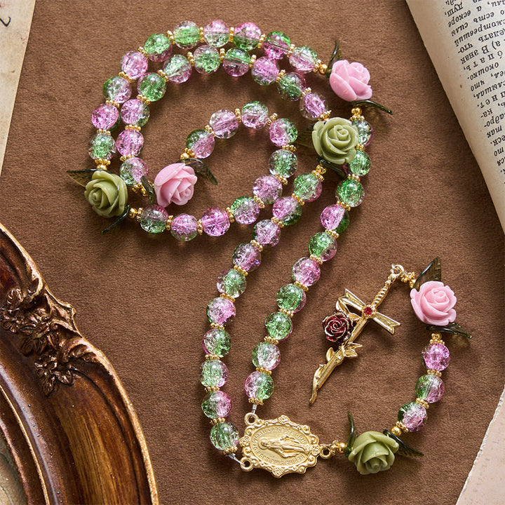 Christianartworkshop Rosenkranz aus rosa und grünen, facettierten Glasperlen mit Crackle-Effekt und Rosenmotiven, Marienkreuz - Rosenkranz aus rosa und grünen Perlen - image 0