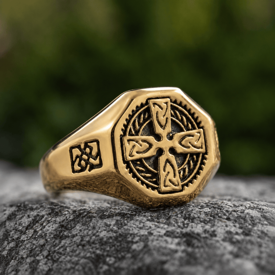 Christianartworkshop Keltischer Knotenkreuz-Siegelring, achteckig: Zeitloses Symbol unerschütterlichen heiligen Glaubens - Golden - US 13 - image 3