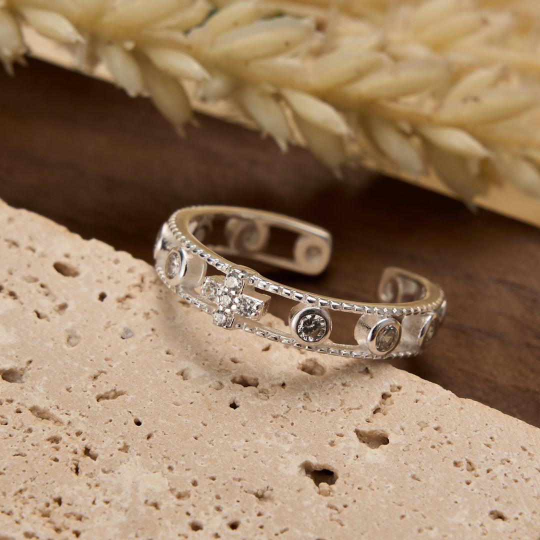Christianartworkshop Offener, verstellbarer Ring mit hohlem Kreuz aus Sterlingsilber: Zeitloses Symbol unerschütterlichen, heiligen Glaubens - image 2