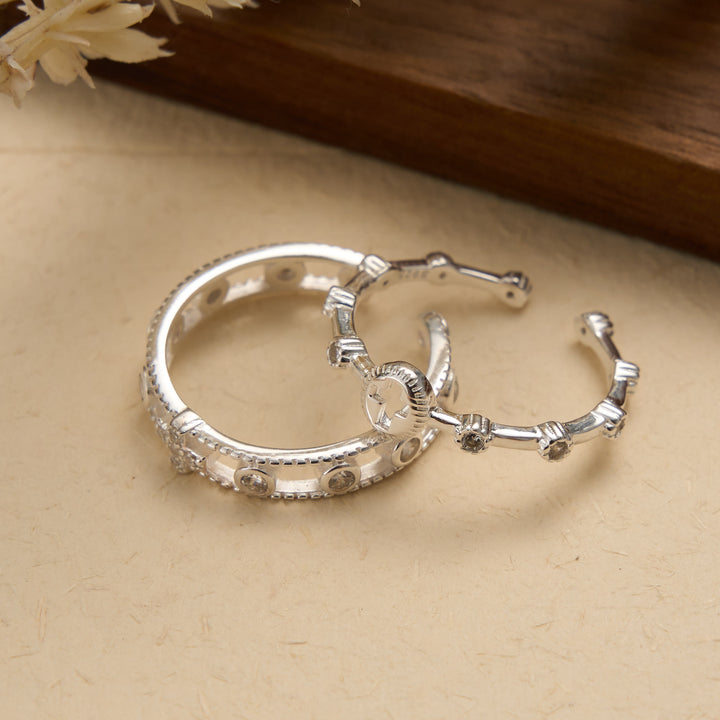 Christianartworkshop Offener, verstellbarer Ring mit hohlem Kreuz aus Sterlingsilber: Zeitloses Symbol unerschütterlichen, heiligen Glaubens - image 0