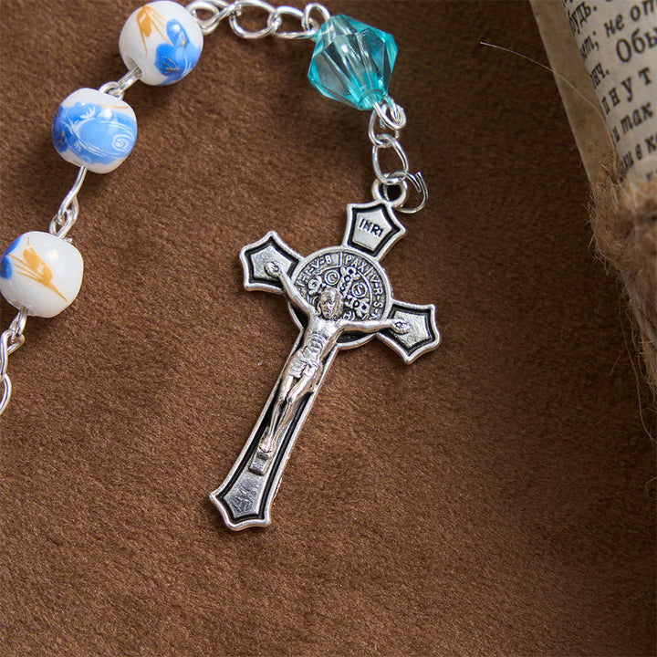 Christianartworkshop Rosenkranz mit Kreuz und Kreuz, hellblaue Keramikperlen mit Blumenmuster - image 8