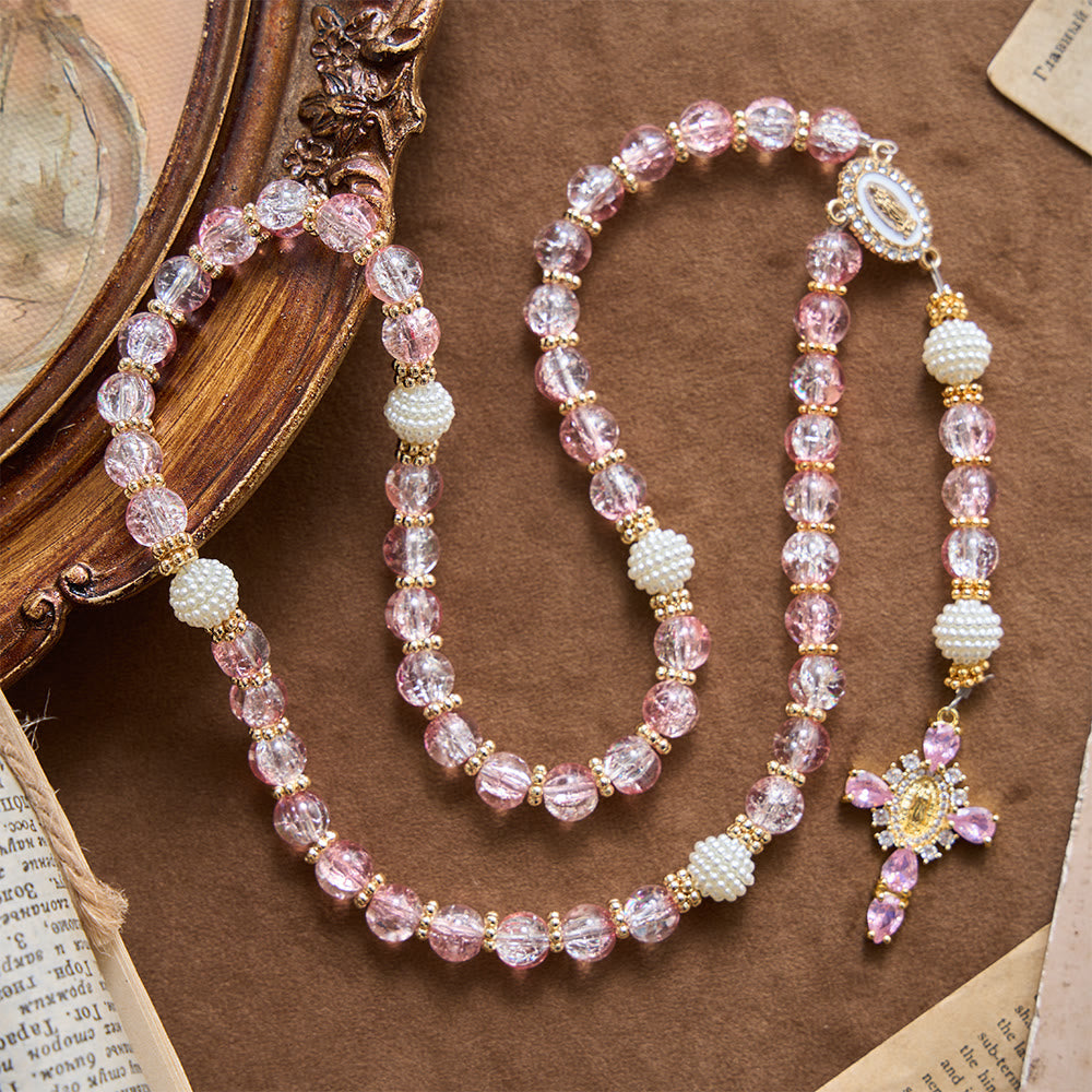 Christianartworkshop Rosenkranz aus glänzendem, transparentem Crackle-Glas mit rosa Farbton und Marienmotiv - image 4