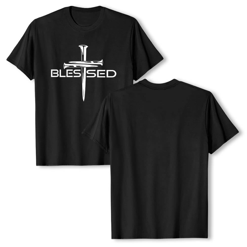 Christianartworkshop Gesegnetes Drei-Nägel-Kreuz, geteilt, fetter Blockdruck auf der Vorderseite, Premium-Kurzarm-T-Shirt - image 1