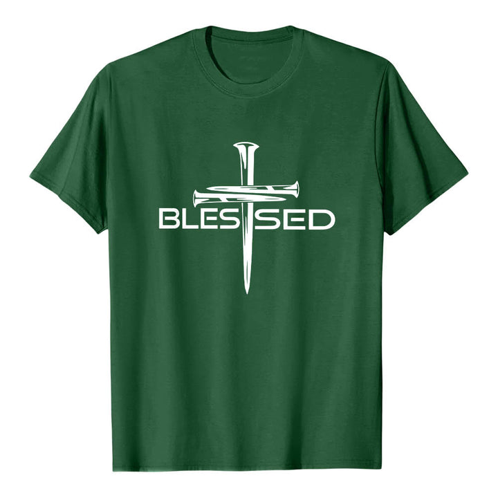 Christianartworkshop Gesegnetes Drei-Nägel-Kreuz, geteilt, fetter Blockdruck auf der Vorderseite, Premium-Kurzarm-T-Shirt - Dunkelgrün - 2XL - image 3
