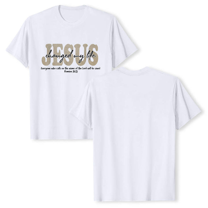 Christianartworkshop JESUS-Schriftzug in Schreibschrift hat mein Leben verändert (Römer 10,13) – Dreilagiges Premium-T-Shirt mit kurzen Ärmeln - image 1