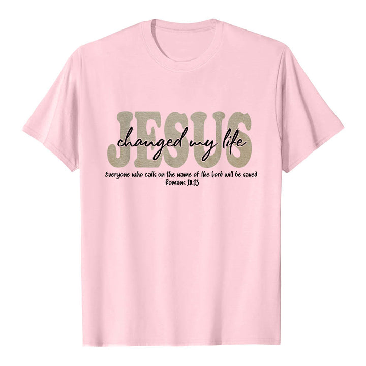 Christianartworkshop JESUS-Schriftzug in Schreibschrift hat mein Leben verändert (Römer 10,13) – Dreilagiges Premium-T-Shirt mit kurzen Ärmeln - Rosa - 2XL - image 24