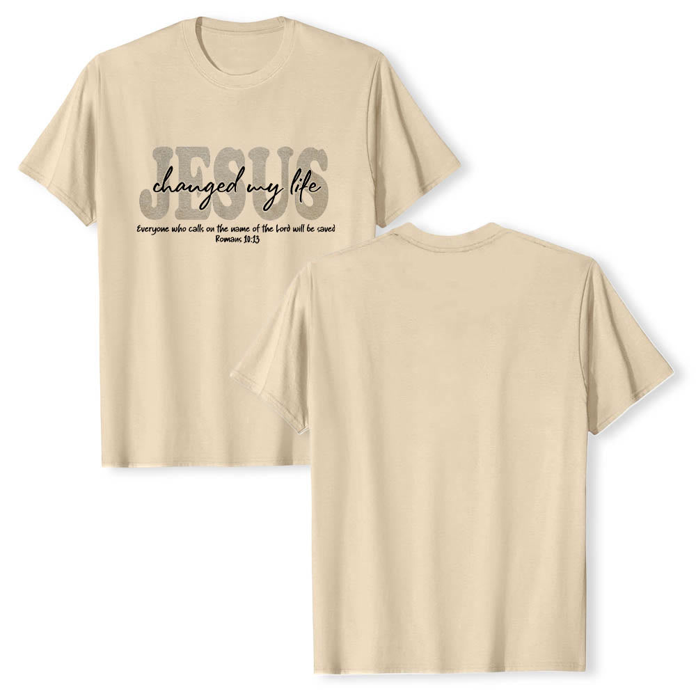 Christianartworkshop JESUS-Schriftzug in Schreibschrift hat mein Leben verändert (Römer 10,13) – Dreilagiges Premium-T-Shirt mit kurzen Ärmeln - Beige - 2XL - image 18