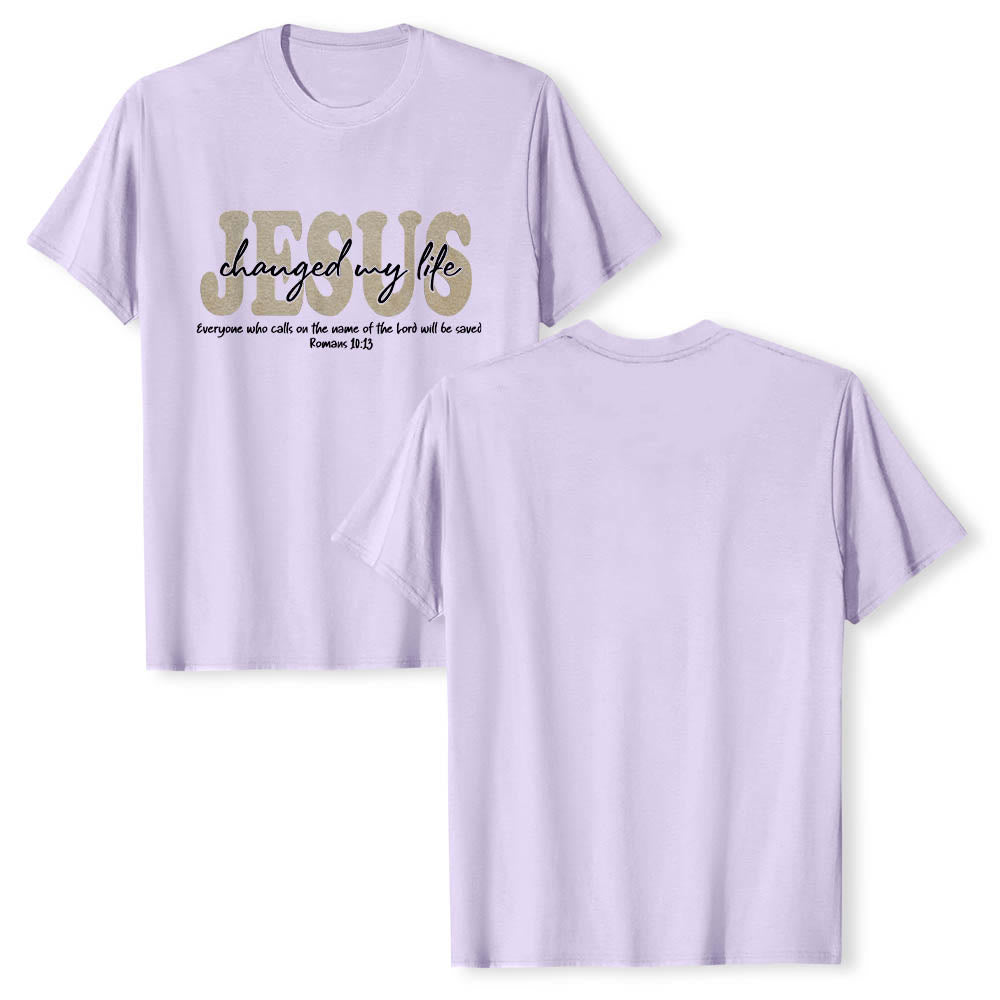 Christianartworkshop JESUS-Schriftzug in Schreibschrift hat mein Leben verändert (Römer 10,13) – Dreilagiges Premium-T-Shirt mit kurzen Ärmeln - image 13