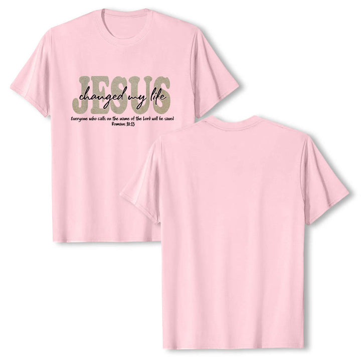 Christianartworkshop JESUS-Schriftzug in Schreibschrift hat mein Leben verändert (Römer 10,13) – Dreilagiges Premium-T-Shirt mit kurzen Ärmeln - image 25
