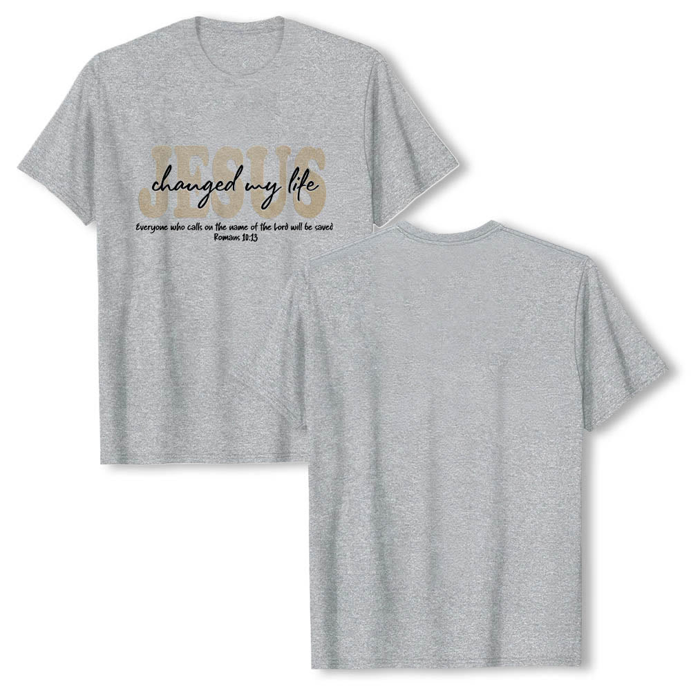 Christianartworkshop JESUS-Schriftzug in Schreibschrift hat mein Leben verändert (Römer 10,13) – Dreilagiges Premium-T-Shirt mit kurzen Ärmeln - image 16
