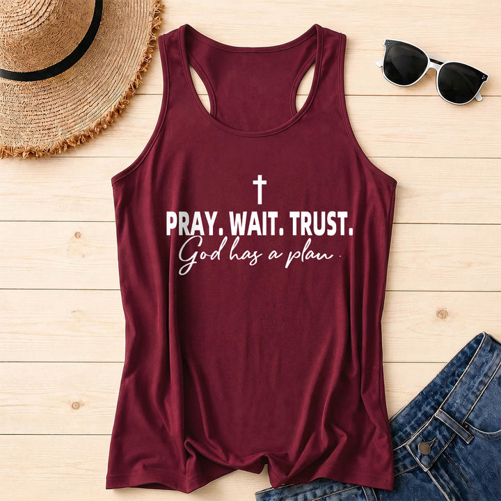 Christianartworkshop Kreuz BETEN WARTEN VERTRAUEN Fettdruck Schriftart Kursiv Unterzeile Gott hat einen Plan Racerback Tanktop - Wein - 2XL - image 2