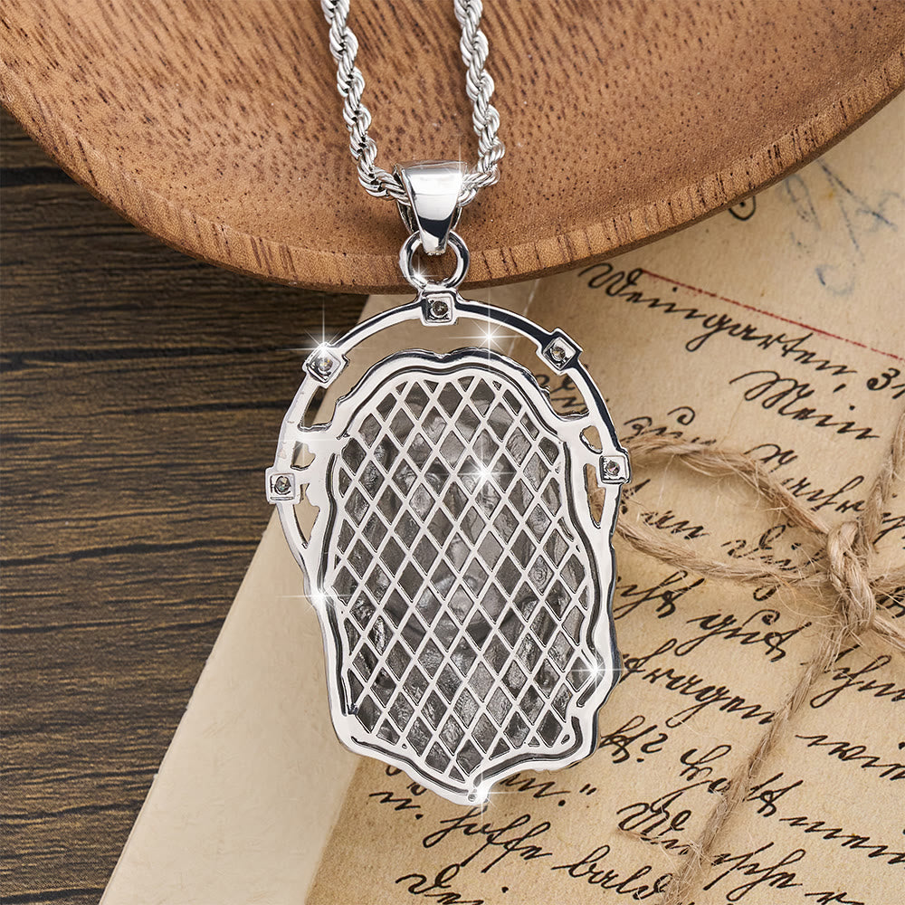 Christianartworkshop Ovaler Strass-Halo-Anhänger mit heiligem Antlitz, vielseitig kombinierbar mit Gliederkette: Zeitloses Symbol sanfter himmlischer Fürsorge - image 11