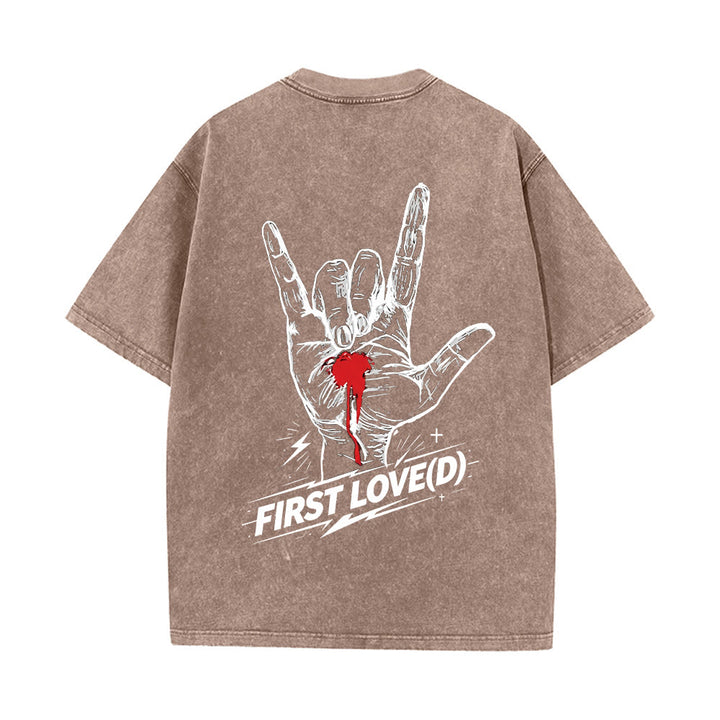Christianartworkshop Grunge-Rock-T-Shirt mit blutendem Herz, Grafik, Bogen und Slogan auf der Vorderseite, großem Brief an die erste Liebe auf der Rückseite, gewaschenem Design - image 5