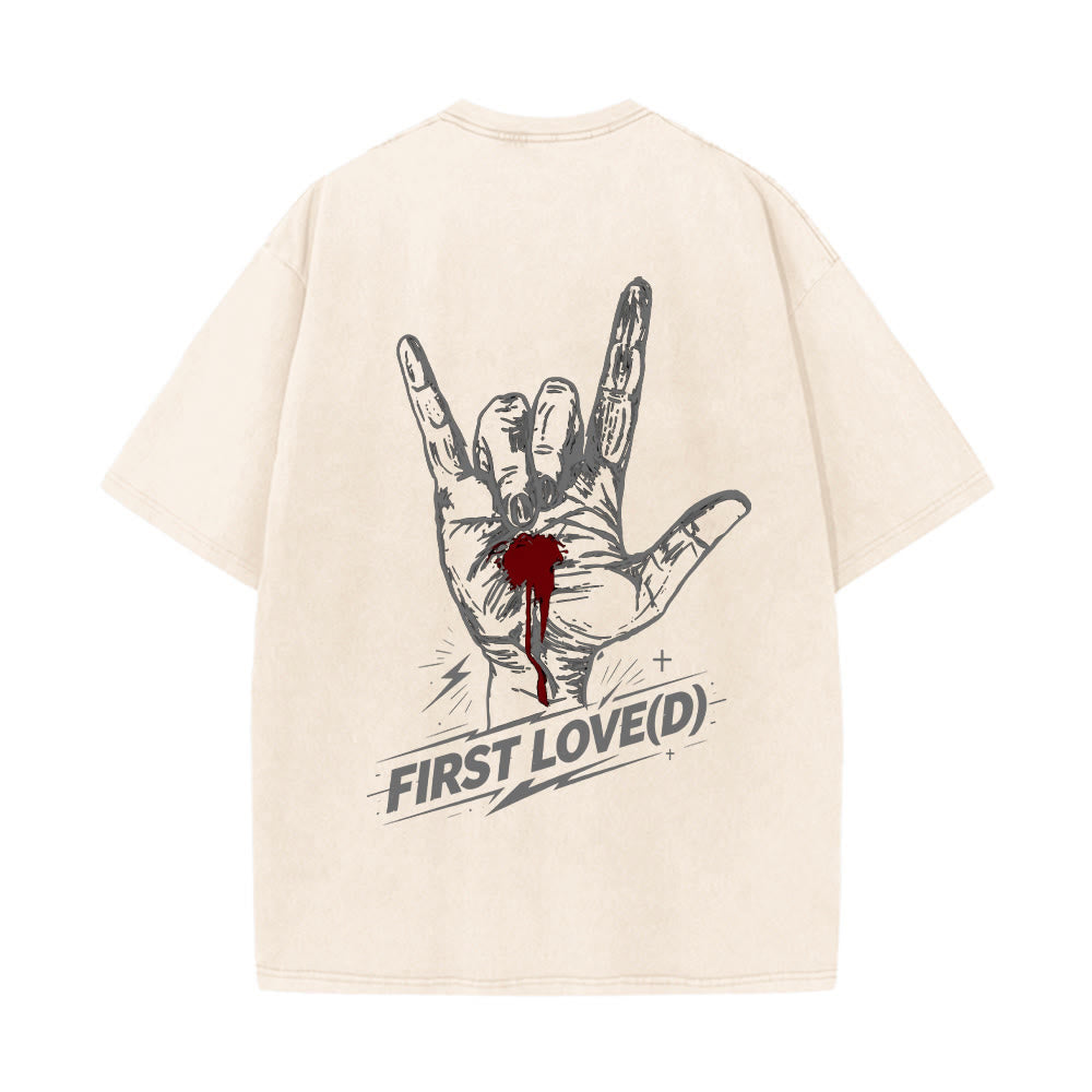 Christianartworkshop Grunge-Rock-T-Shirt mit blutendem Herz, Grafik, Bogen und Slogan auf der Vorderseite, großem Brief an die erste Liebe auf der Rückseite, gewaschenem Design - image 8