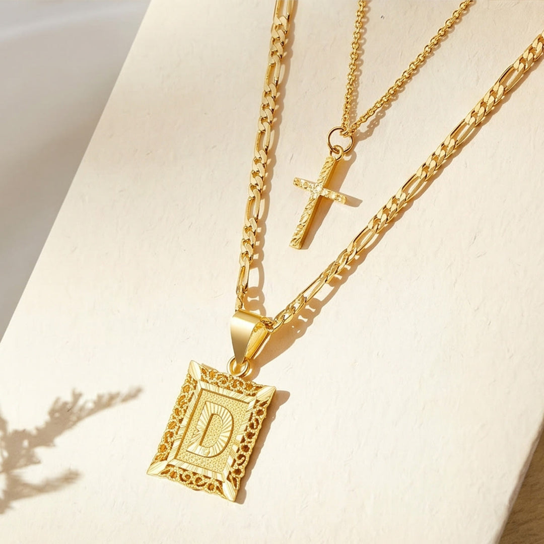Christianartworkshop Zarte, stapelbare zweireihige Strasskreuz-Halskette mit Buchstabenanhänger (A bis Z) im Figaro-Stil: Zeitloses Symbol sanfter himmlischer Fürsorge - D - image 6