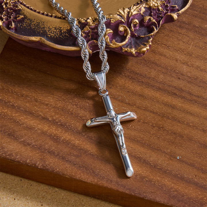 Christianartworkshop Relief-Kreuzanhänger mit Jesusmotiv an einer gedrehten Seilkette: Zeitloses Symbol sanfter himmlischer Fürsorge - Silber - image 3