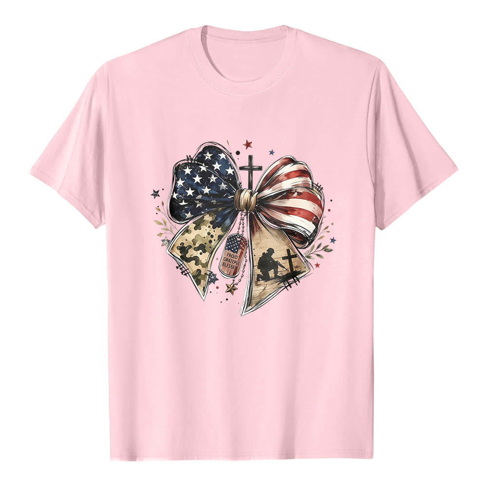 Christianartworkshop Patriotisches, mehrteiliges T-Shirt mit Schleife, Kreuz, Soldaten-Erkennungsmarke und Sternenakzenten auf der Vorderseite – klassischer Aufdruck - Rosa - 2XL - image 16