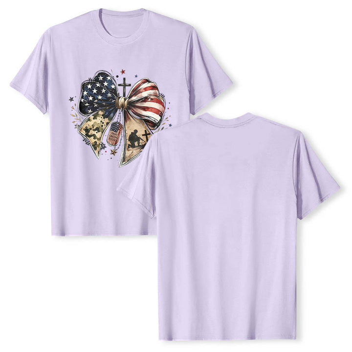 Christianartworkshop Patriotisches, mehrteiliges T-Shirt mit Schleife, Kreuz, Soldaten-Erkennungsmarke und Sternenakzenten auf der Vorderseite – klassischer Aufdruck - image 11