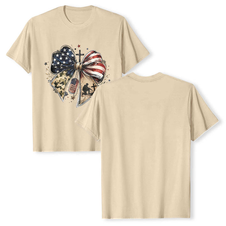 Christianartworkshop Patriotisches, mehrteiliges T-Shirt mit Schleife, Kreuz, Soldaten-Erkennungsmarke und Sternenakzenten auf der Vorderseite – klassischer Aufdruck - image 13