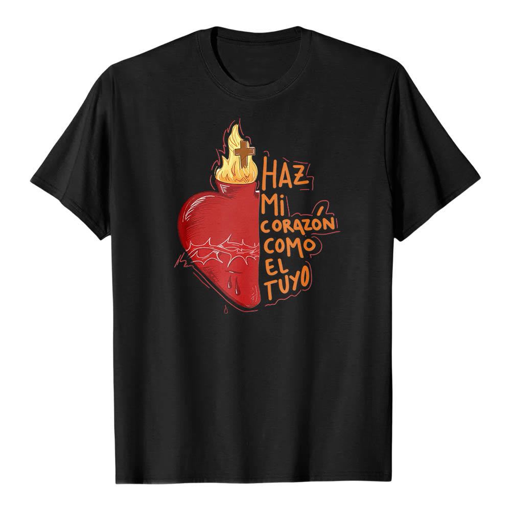Christianartworkshop Heilige Dornenwunde, Flamme, Kreuz, Herz – Spanischer Andachtsspruch – Klassisches T-Shirt mit Frontdruck - Schwarz - 2XL - image 8