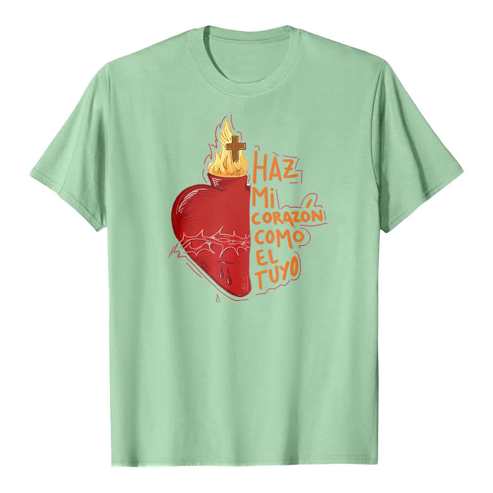 Christianartworkshop Heilige Dornenwunde, Flamme, Kreuz, Herz – Spanischer Andachtsspruch – Klassisches T-Shirt mit Frontdruck - Hellgrün - 2XL - image 14