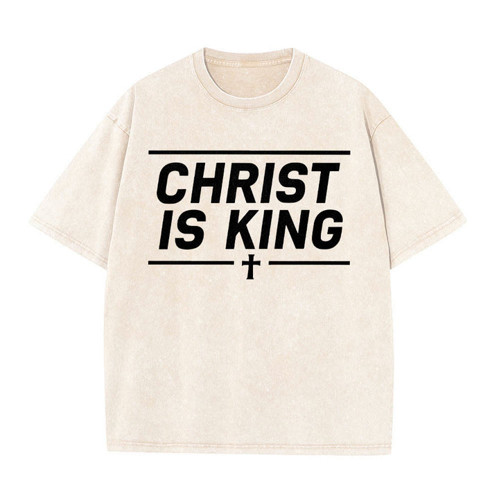 Christianartworkshop Doppelt horizontale Linien umrahmt, mit zentriertem Kreuz und Christus-ist-König-Motiv, auf der Vorderseite bedruckt, gewaschenes T-Shirt - Beige - 5XL - image 2