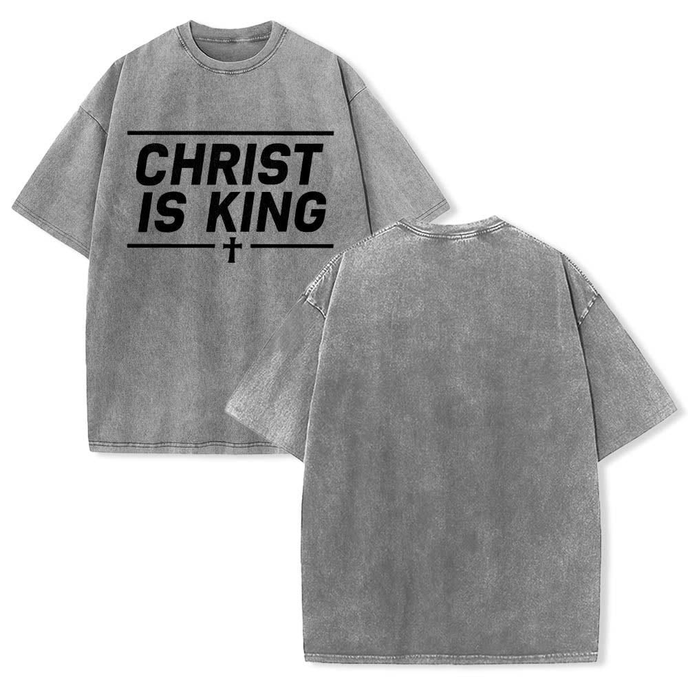 Christianartworkshop Doppelt horizontale Linien umrahmt, mit zentriertem Kreuz und Christus-ist-König-Motiv, auf der Vorderseite bedruckt, gewaschenes T-Shirt - image 7