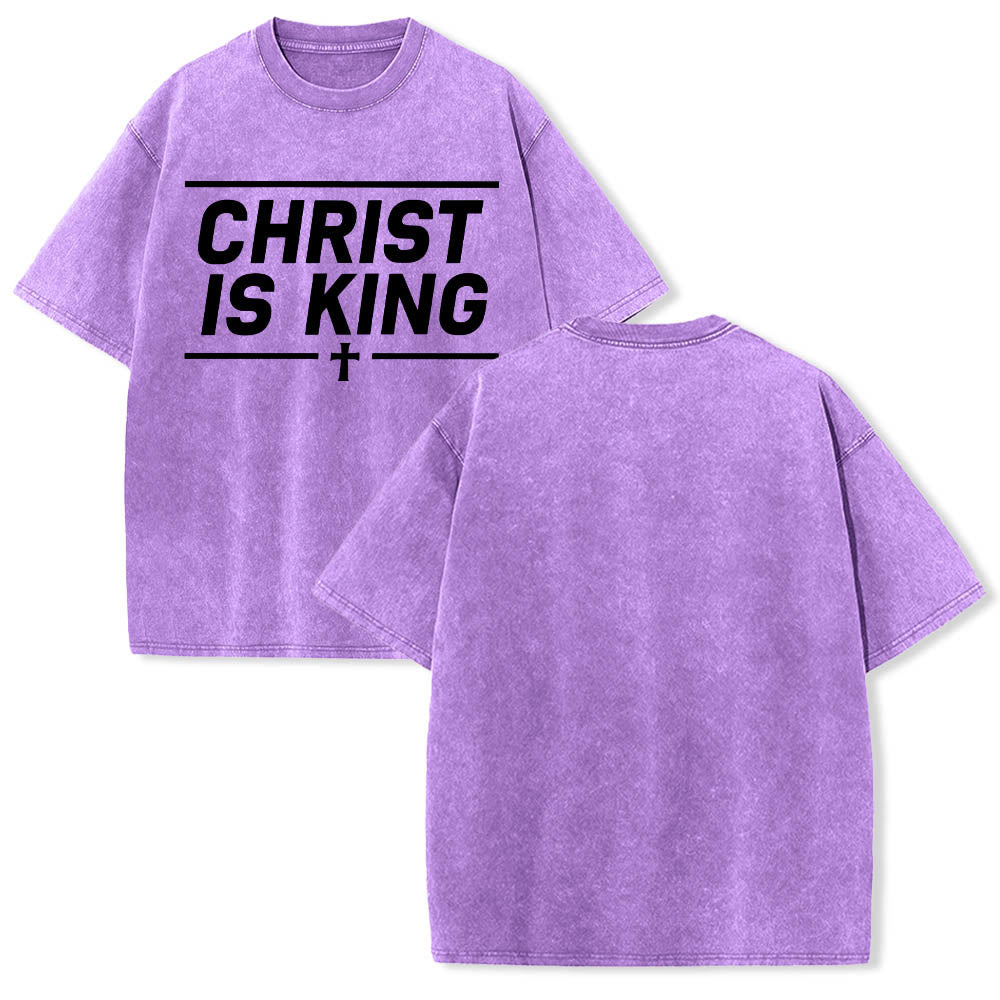 Christianartworkshop Doppelt horizontale Linien umrahmt, mit zentriertem Kreuz und Christus-ist-König-Motiv, auf der Vorderseite bedruckt, gewaschenes T-Shirt - image 13