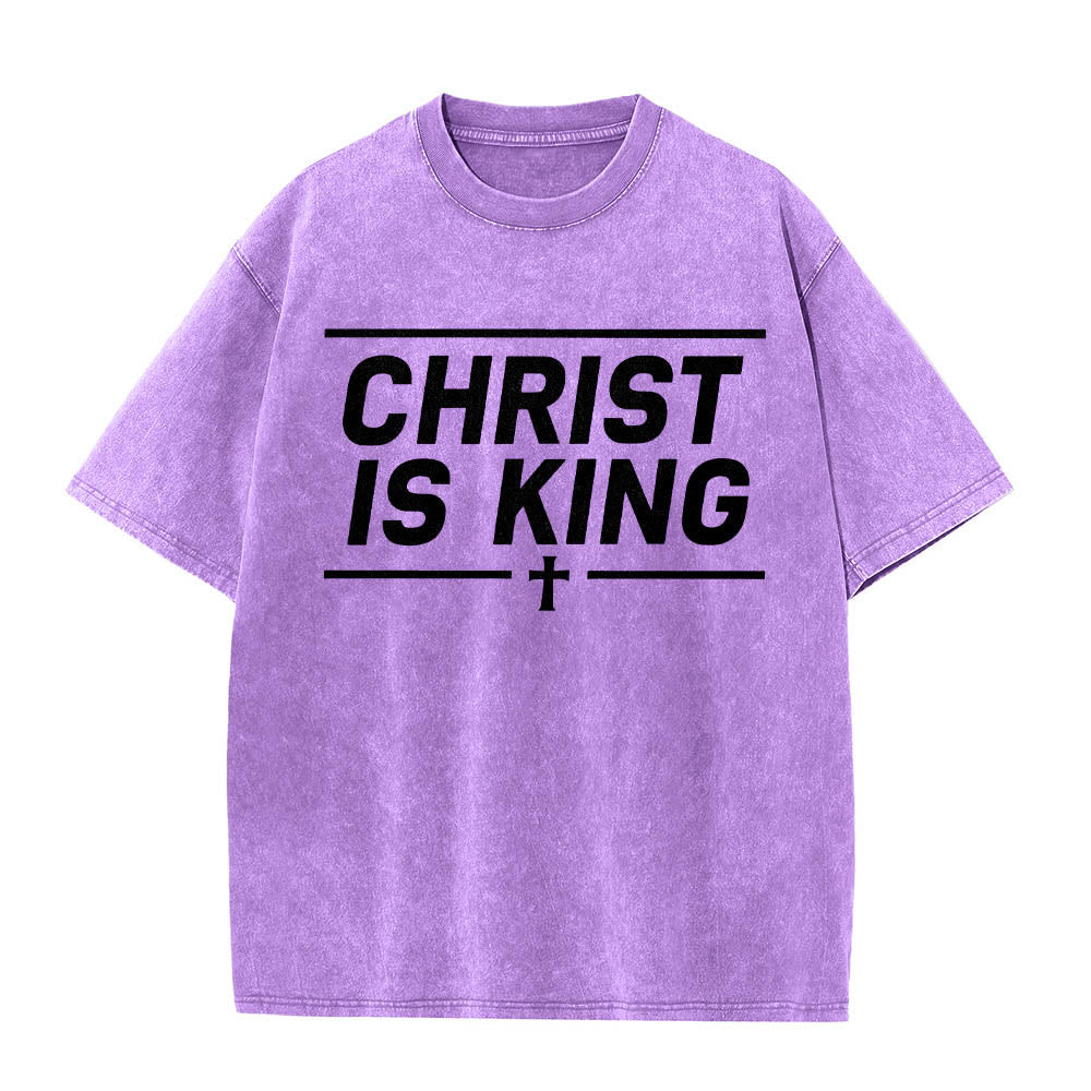 Christianartworkshop Doppelt horizontale Linien umrahmt, mit zentriertem Kreuz und Christus-ist-König-Motiv, auf der Vorderseite bedruckt, gewaschenes T-Shirt - Lila - 5XL - image 12
