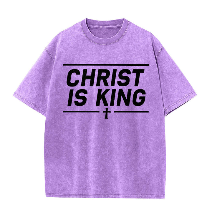 Christianartworkshop Doppelt horizontale Linien umrahmt, mit zentriertem Kreuz und Christus-ist-König-Motiv, auf der Vorderseite bedruckt, gewaschenes T-Shirt - Lila - 5XL - image 12