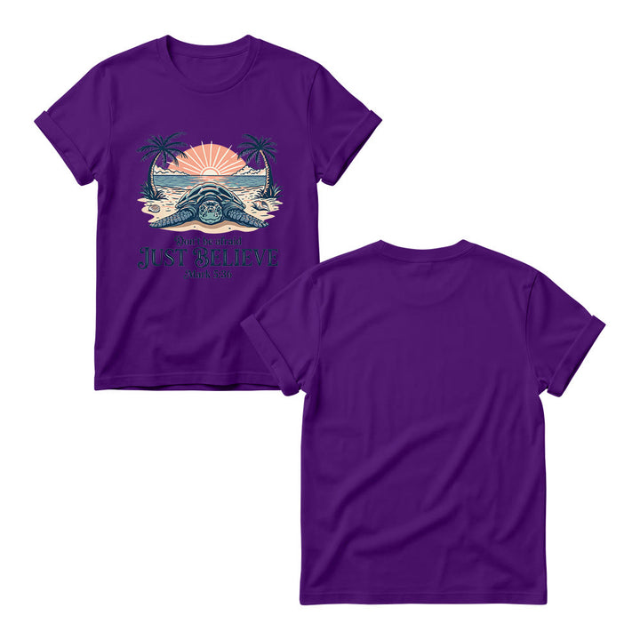 Christianartworkshop Strand-Sonnenuntergang, Palme, Meeresschildkröte – Fürchte dich nicht, glaube einfach (Markus 5,36) – Damen-T-Shirt mit Rundhalsausschnitt - image 13