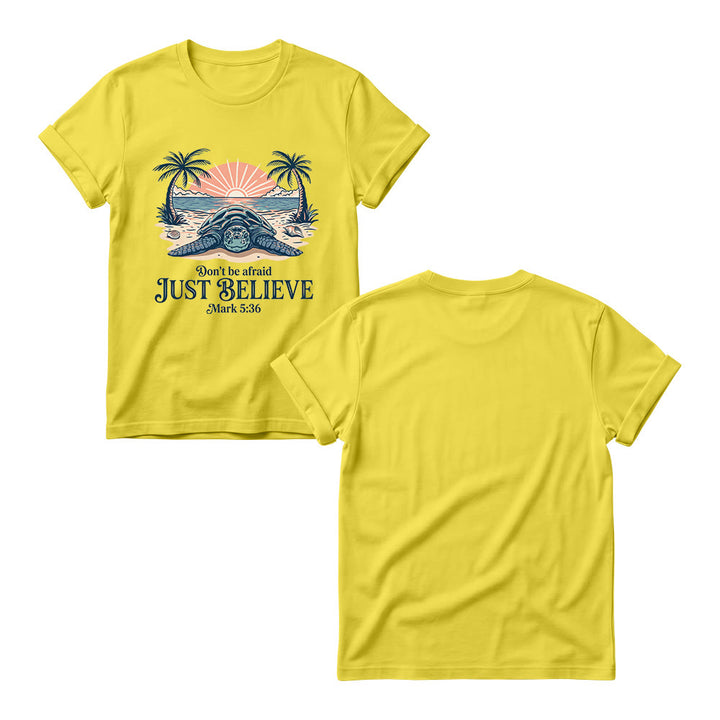 Christianartworkshop Strand-Sonnenuntergang, Palme, Meeresschildkröte – Fürchte dich nicht, glaube einfach (Markus 5,36) – Damen-T-Shirt mit Rundhalsausschnitt - image 9