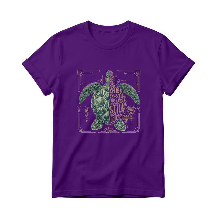 Christianartworkshop Damen-T-Shirt mit Rundhalsausschnitt, verziert mit geometrischem Muster, Meeresschildkröte, verziertem Rand und Psalm-Andachtsspruch - Lila - 4XL - image 12