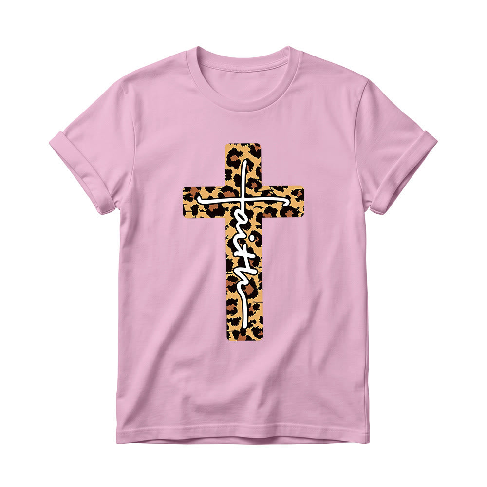 Christianartworkshop Leopardenmuster-T-Shirt mit handgeschriebenem Buchstaben „Glaube“ und vertikalem Kreuz – Damen-Rundhals-Shirt - Rosa - 4XL - image 10