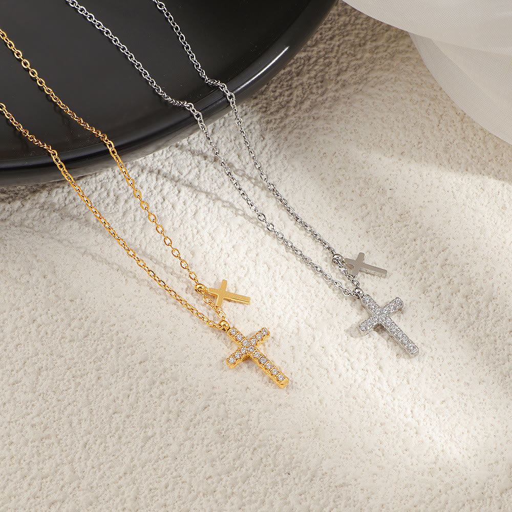 Christianartworkshop Doppellagige Mini-Kreuz-Anhänger-Halskette: Zeitloses Symbol sanfter himmlischer Fürsorge - image 1