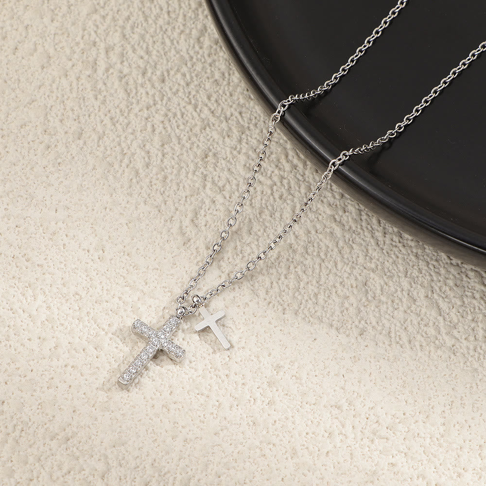 Christianartworkshop Doppellagige Mini-Kreuz-Anhänger-Halskette: Zeitloses Symbol sanfter himmlischer Fürsorge - Silber - image 4