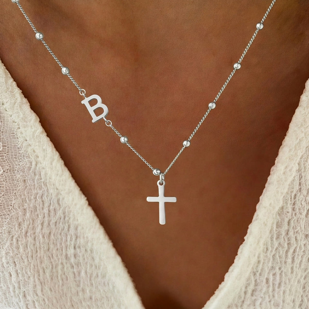 Christianartworkshop Personalisierte Halskette mit Kreuzanhänger und Initialen von A bis Z: Zeitloses Symbol sanfter himmlischer Fürsorge - Silber - B - image 28