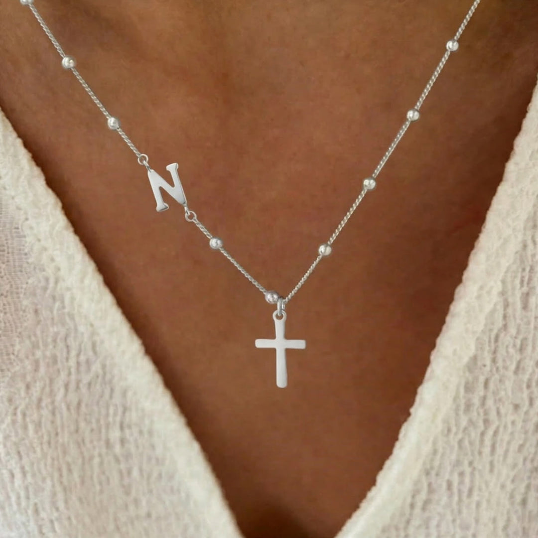 Christianartworkshop Personalisierte Halskette mit Kreuzanhänger und Initialen von A bis Z: Zeitloses Symbol sanfter himmlischer Fürsorge - Silber - N - image 39