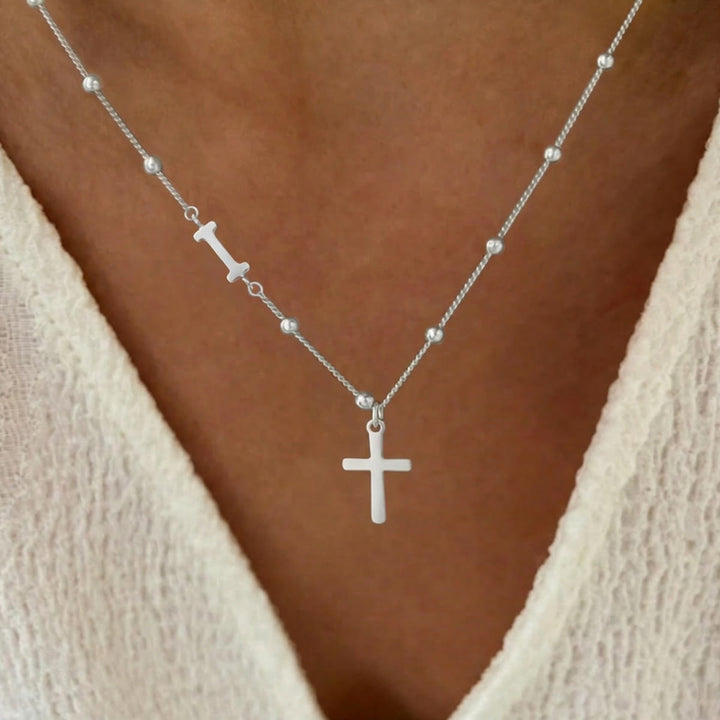Christianartworkshop Personalisierte Halskette mit Kreuzanhänger und Initialen von A bis Z: Zeitloses Symbol sanfter himmlischer Fürsorge - Silber - ICH - image 35