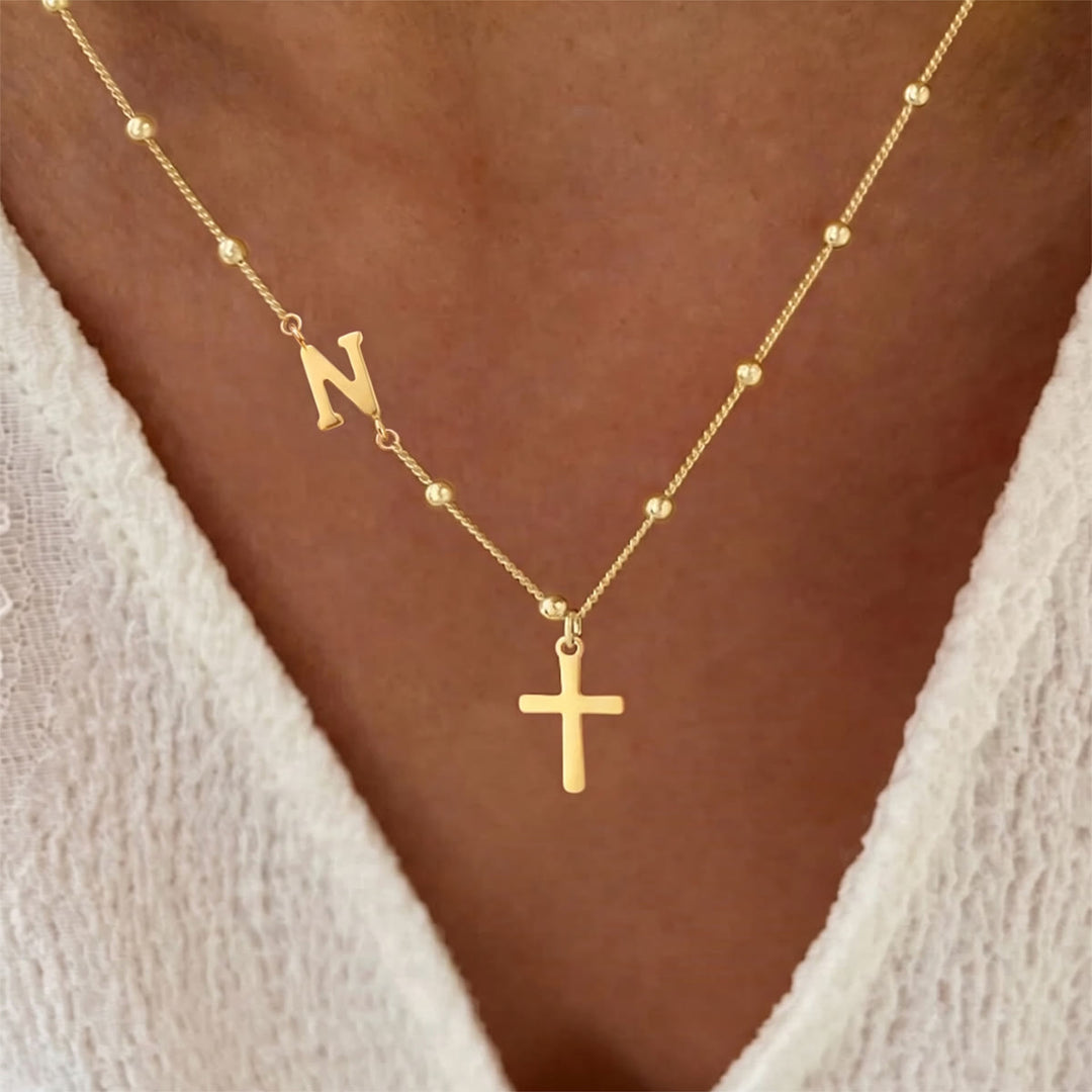 Christianartworkshop Personalisierte Halskette mit Kreuzanhänger und Initialen von A bis Z: Zeitloses Symbol sanfter himmlischer Fürsorge - Golden - N - image 13