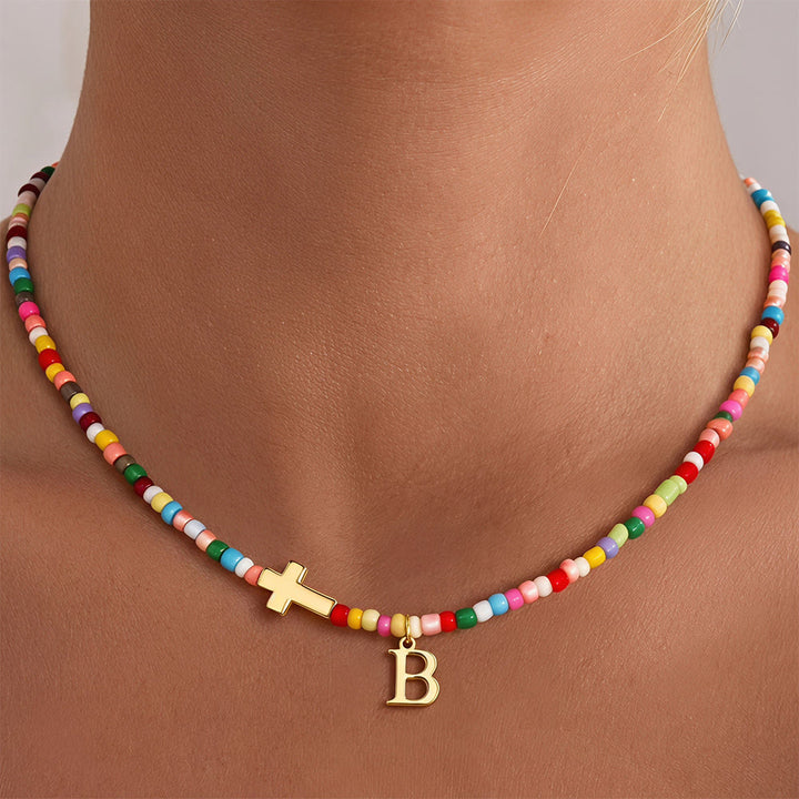 Christianartworkshop Personalisierte Halskette mit Buchstabenkreuz-Anhänger und leuchtenden Perlen: Zeitloses Symbol sanfter himmlischer Fürsorge - B - image 3